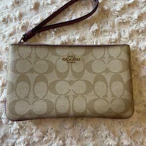 NWOT Coach Signature Wristlet in Tan and Purple